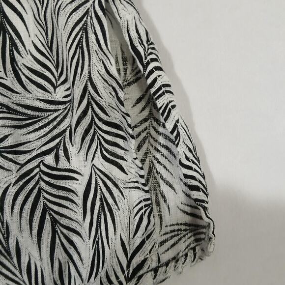 Tahari Shirt Womens 1X White Black Linen Leaf Print Button Front Tunic Top - Picture 9 of 13